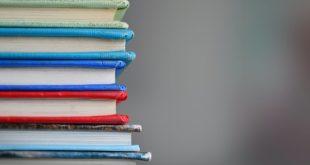 10 books President Arif Alvi recommended for reading in 2022
