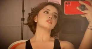 Alizeh Shah flying kiss video