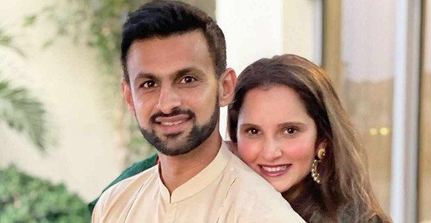 Shoaib malik and Sania separated