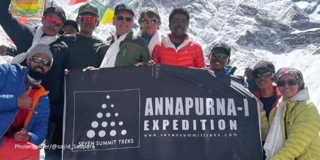 Shehroze Kashif, Naila Kianai reach Annapurna Mount
