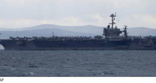 US Hornet fighter jet slips into red sea