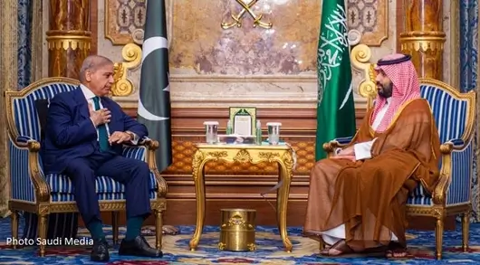PM Shehbaz Sharif met with Saudi Crown Prince Muhammad bin Salman in Jeddah