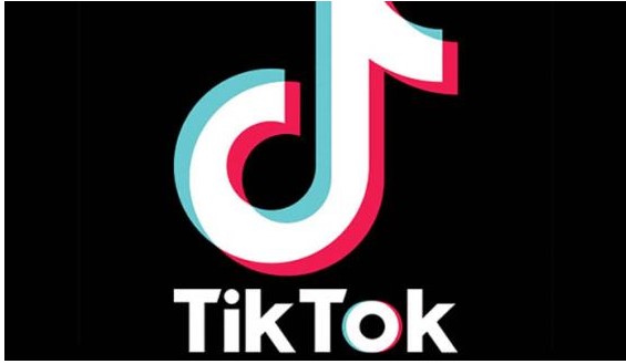 Husband throws acid on tiktoker wife
