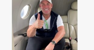 Shane Warne injured in motorcycle accident