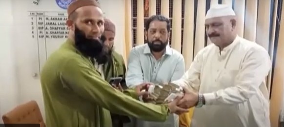 Man returns 3 million rupees in Karachi